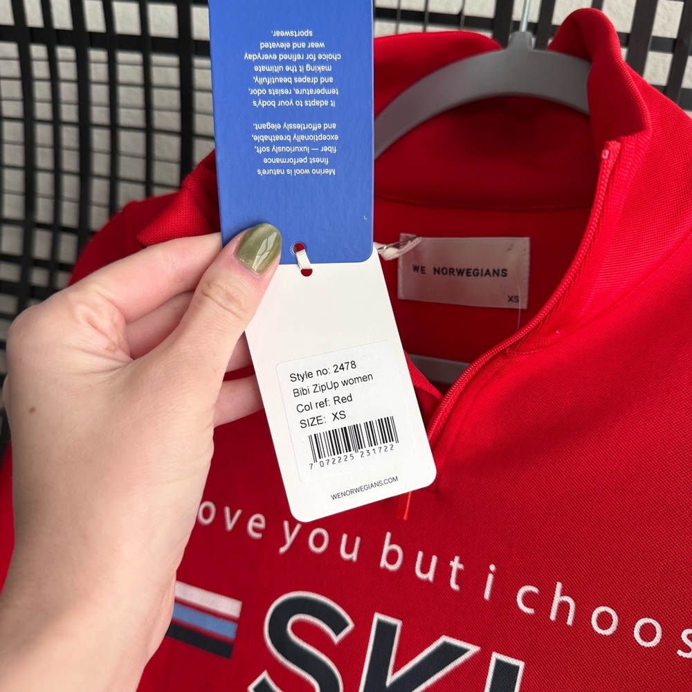 We Norwegians bibi zip up and legging set - Picture 9 of 9